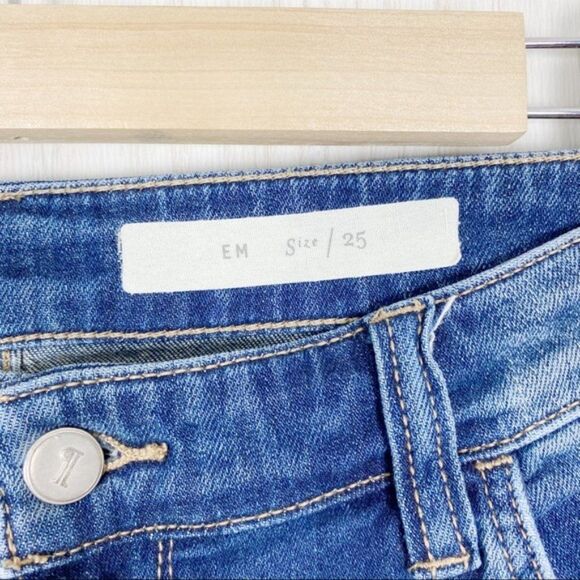 Anthropologie | Pilcro & The Letterpress | Medium Wash Em Style Boyfriend Jeans - Picture 6 of 6